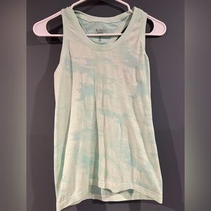 Athleta momentum tank, Mint green camo print. Size M
